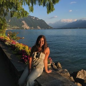 Meet your Posher, Nicole